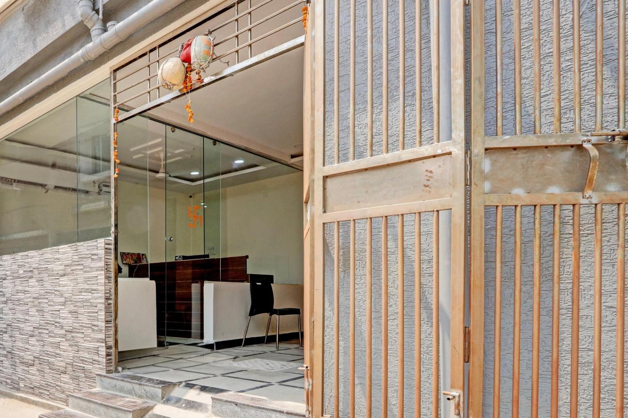 Super Hotel O Lavish Tranquil Hyderabad Exterior foto