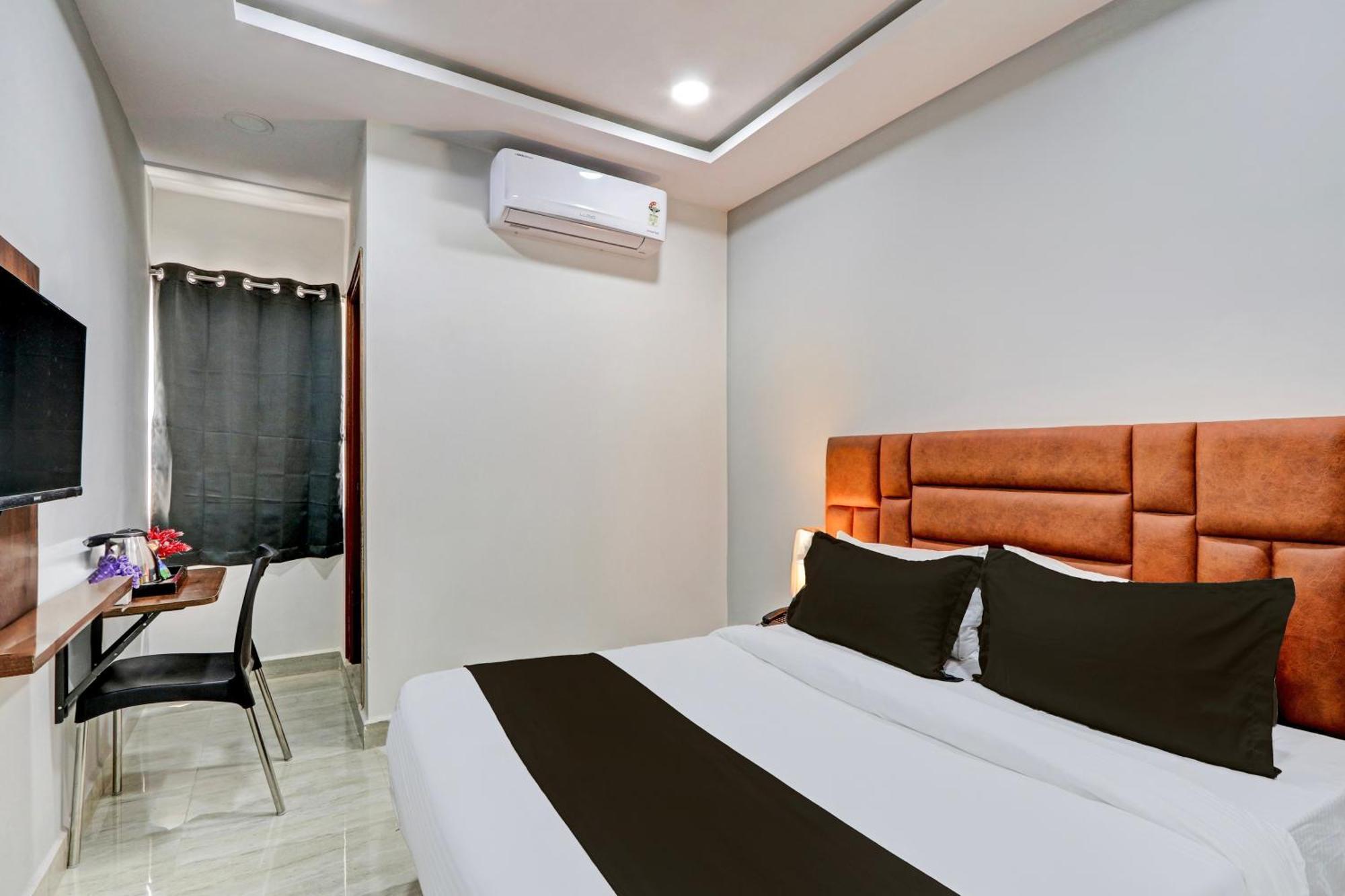 Super Hotel O Lavish Tranquil Hyderabad Exterior foto